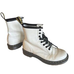 Dr. Martens 1460 White Leather Boots Sz 7